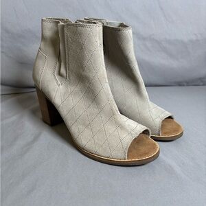 Toms Light Gray Quilted Heeled Boots
